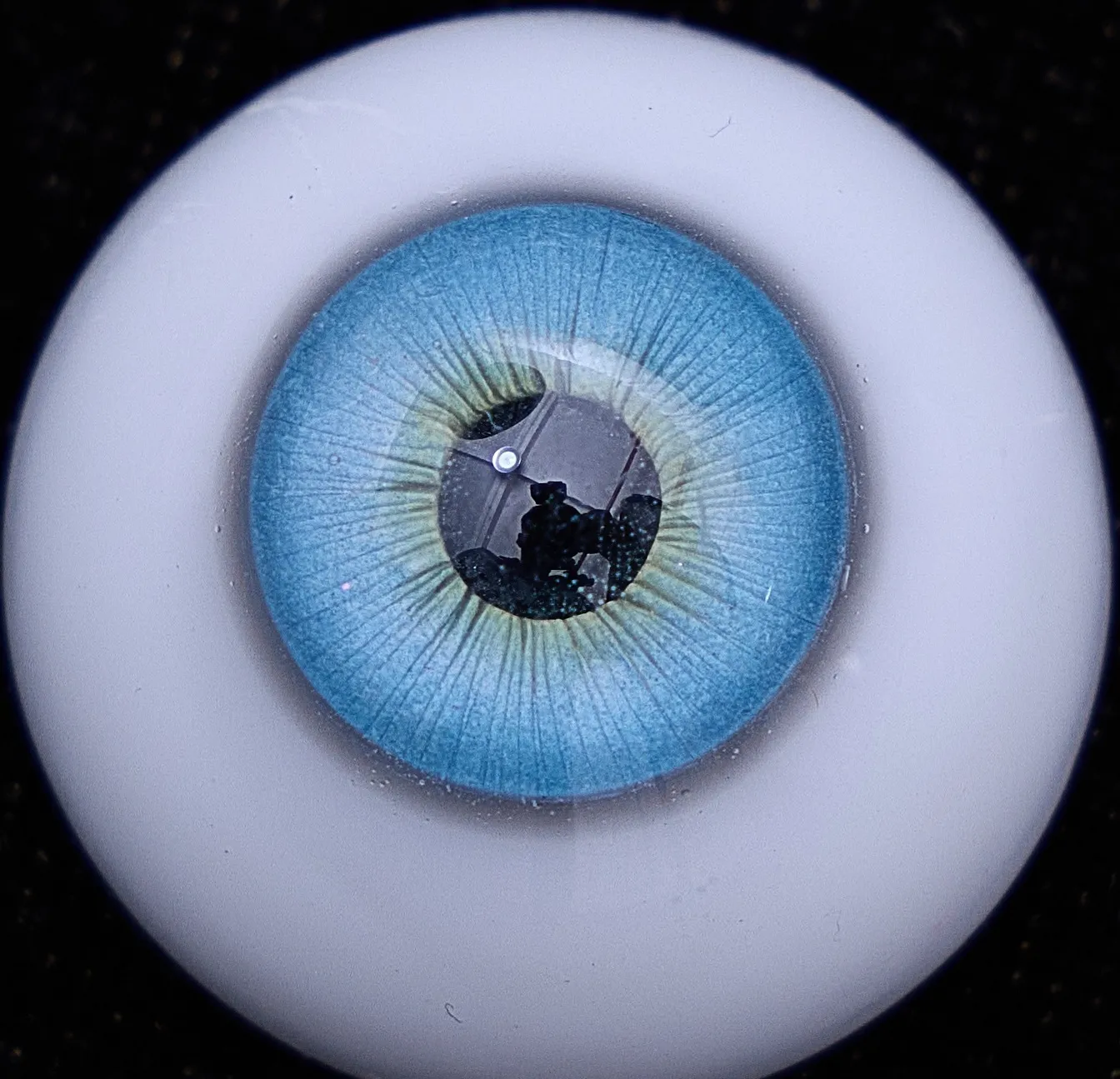 Eye colour 7 — sky blue